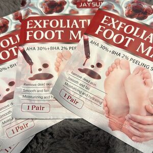 EXFOLIATING FOOT MASK
